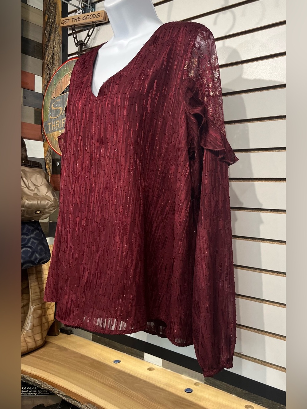 Daytrip shimmer blouse size large - Picture 3 of 9